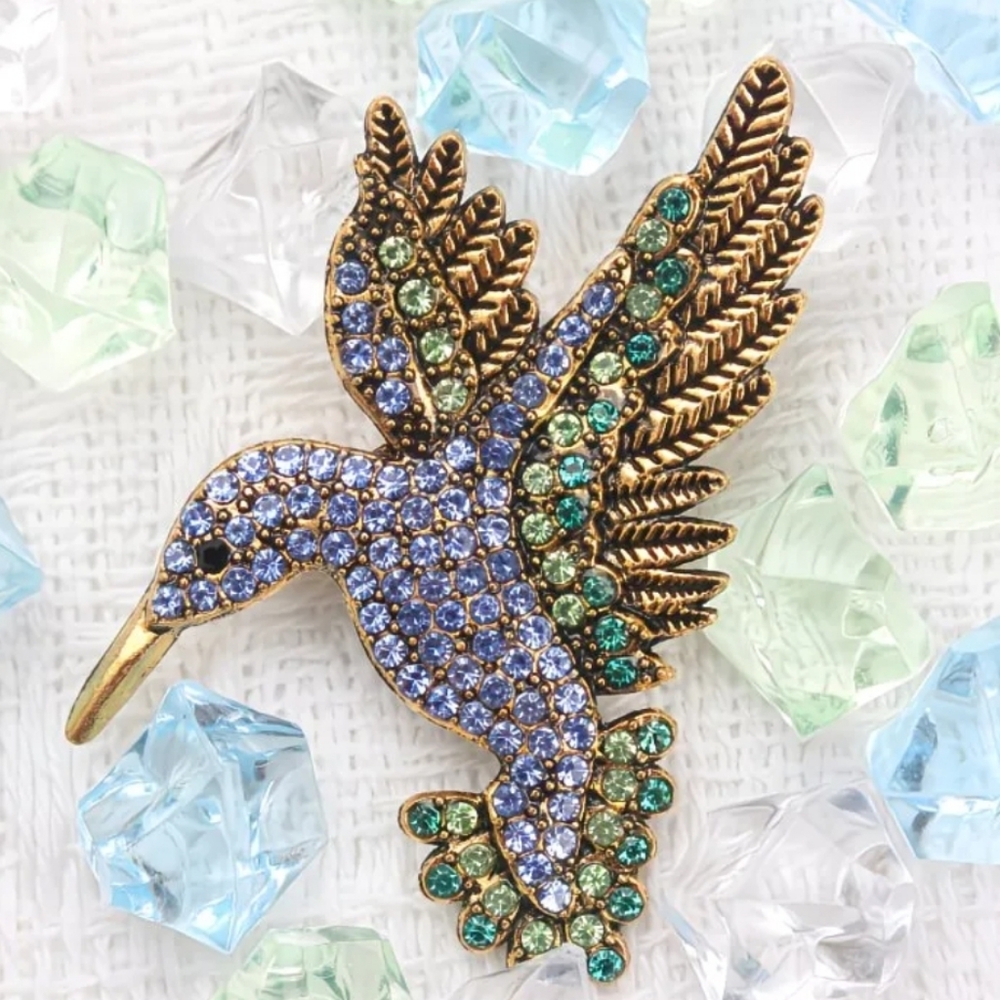 🆕️ BLUE & LT. GREEN RHINESTONE HUMMINGBIRD BROOCH PIN